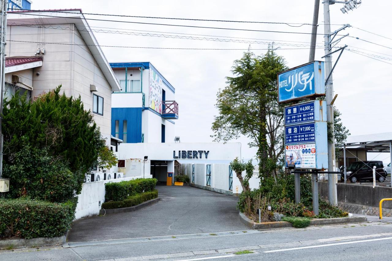 Hotel Liberty Matsuyama (Adults Only) מראה חיצוני תמונה